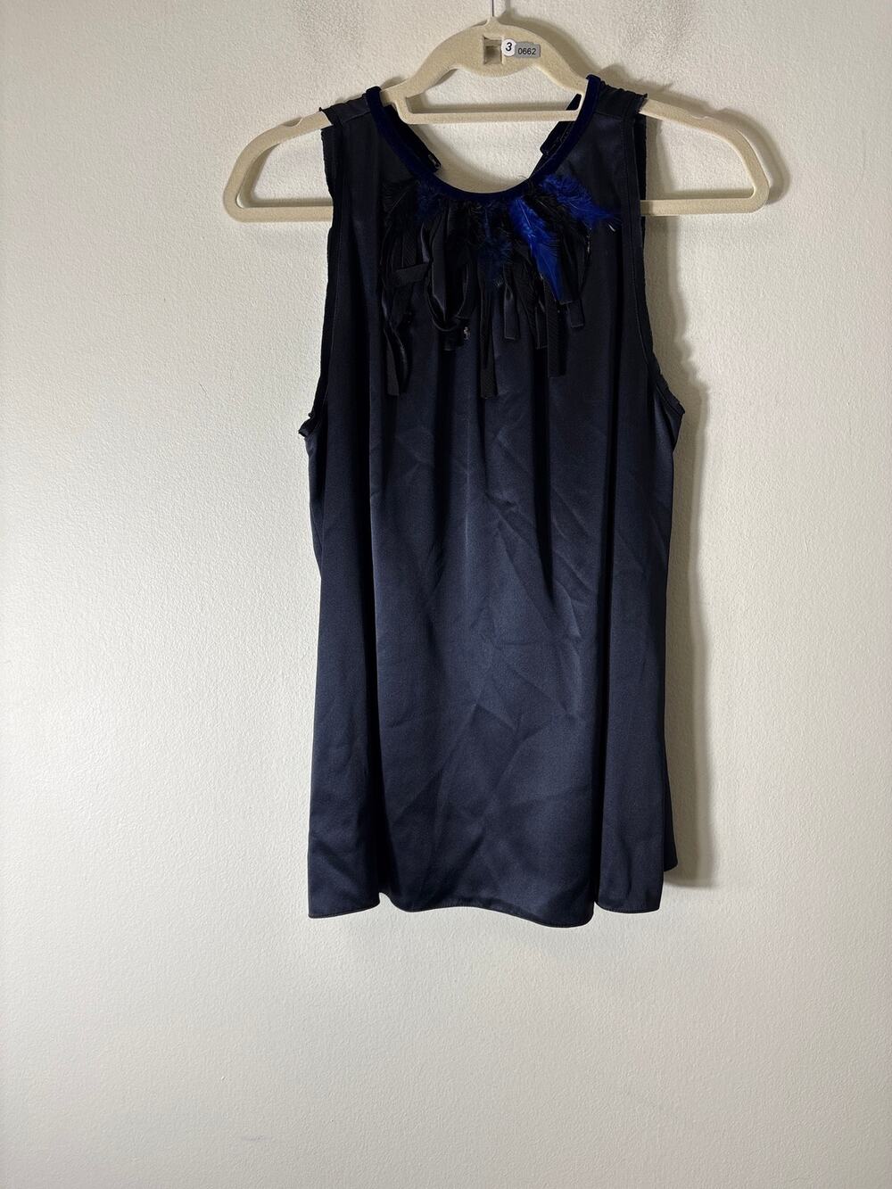Tahari Navy and Black Feather Neckline Sleeveless Top Sz M